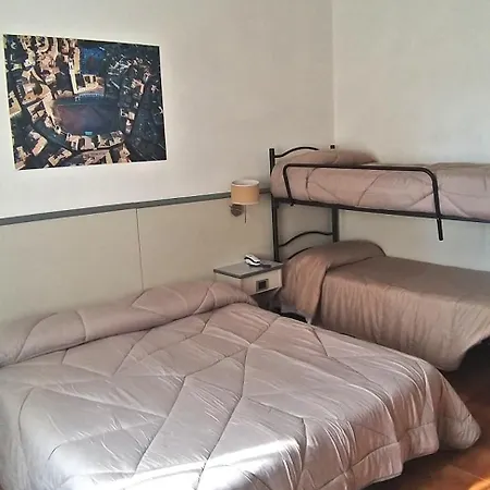 Hotell Ai Tufi Siena