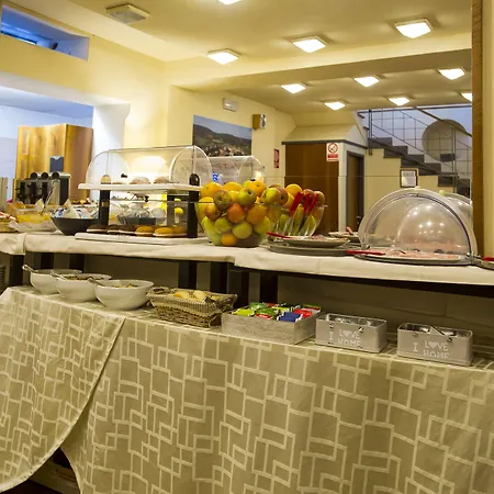 Hotell Ai Tufi Siena