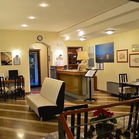 Ai Tufi Hotell Siena