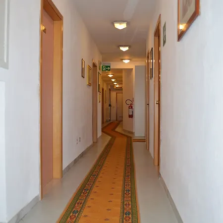 Ai Tufi Hotel